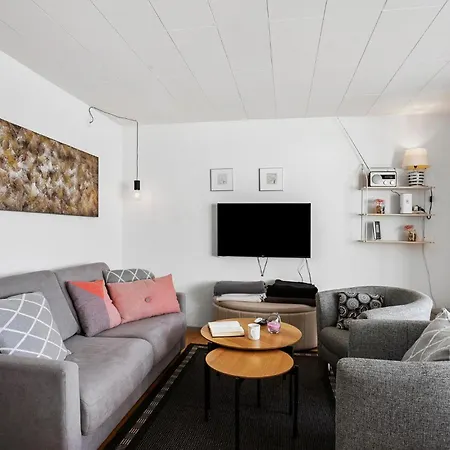 Pet Friendly In With Wifi Tranekær